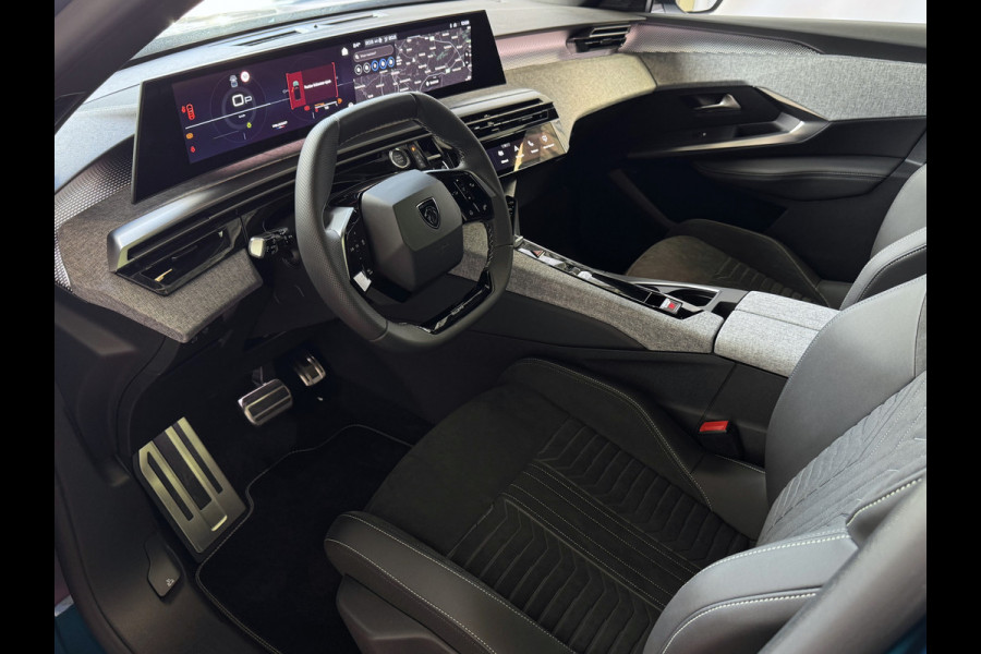 Peugeot 5008 1.2 GT NIEUWE AUTO 7PERS OPENDAK STOEL/STUUR VERW. ELEK.KLEP LED Copy copy