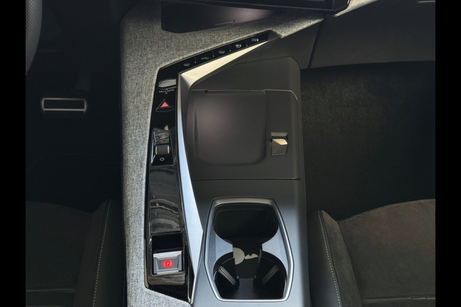 Peugeot 5008 1.2 GT NIEUWE AUTO 7PERS OPENDAK STOEL/STUUR VERW. ELEK.KLEP LED Copy copy