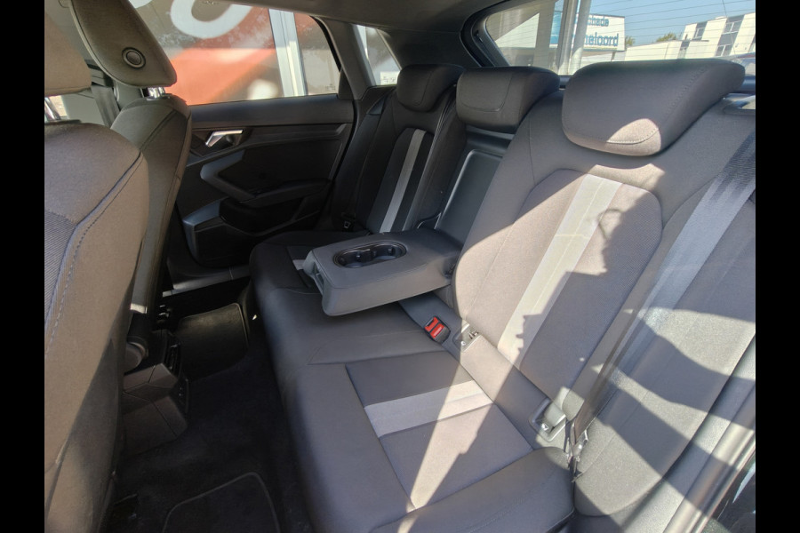 Audi A3 Sportback 40 TFSI PHEV Advanced edition / Camera / PDC V+A / Carplay / Stoelverwarming /