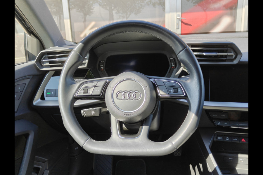 Audi A3 Sportback 40 TFSI PHEV Advanced edition / Camera / PDC V+A / Carplay / Stoelverwarming /