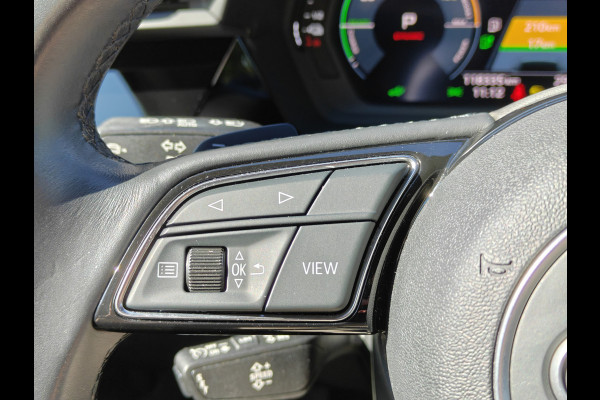 Audi A3 Sportback 40 TFSI PHEV Advanced edition / Camera / PDC V+A / Carplay / Stoelverwarming /