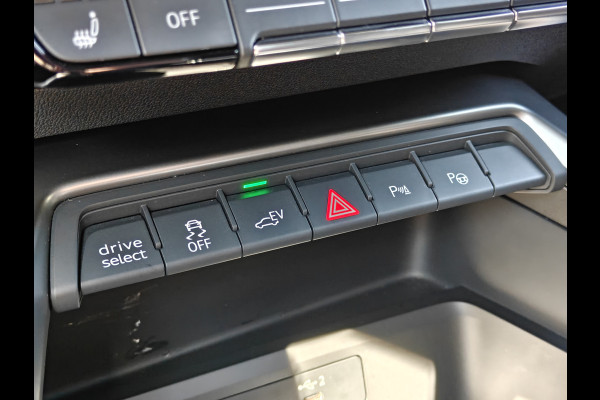 Audi A3 Sportback 40 TFSI PHEV Advanced edition / Camera / PDC V+A / Carplay / Stoelverwarming /