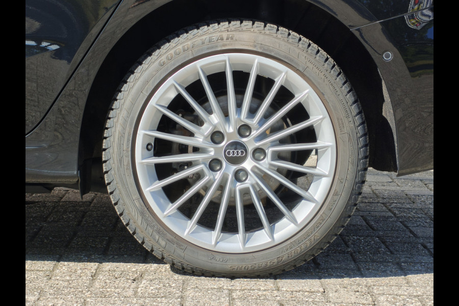 Audi A3 Sportback 40 TFSI PHEV Advanced edition / Camera / PDC V+A / Carplay / Stoelverwarming /