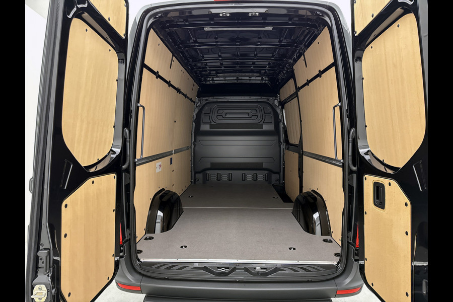Mercedes-Benz Sprinter 319 CDI L2H2 Pro Trekhaak Navigatie Parkeerpakket Stoelverwarming Led high performance