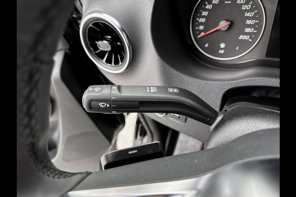 Mercedes-Benz Sprinter 319 CDI L2H2 Pro Trekhaak Navigatie Parkeerpakket Stoelverwarming Led high performance