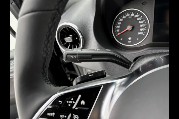 Mercedes-Benz Sprinter 319 CDI L2H2 Pro Trekhaak Navigatie Parkeerpakket Stoelverwarming Led high performance