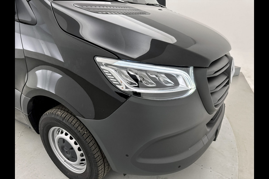 Mercedes-Benz Sprinter 319 CDI L2H2 Pro Trekhaak Navigatie Parkeerpakket Stoelverwarming Led high performance