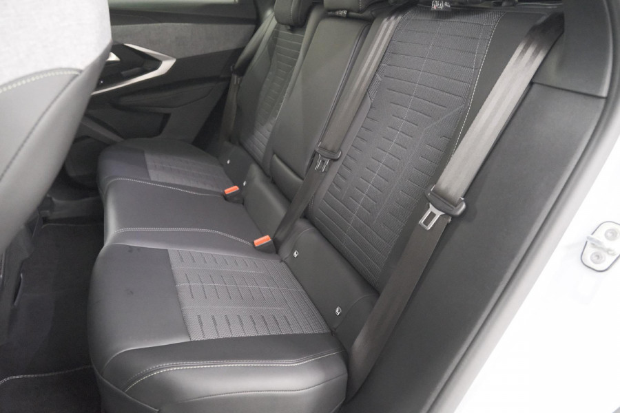 Peugeot 3008 1.2 Hybrid 136 GT | Elektrische Kofferklep | Camera | Adaptieve Cruise Control | Apple CarPlay