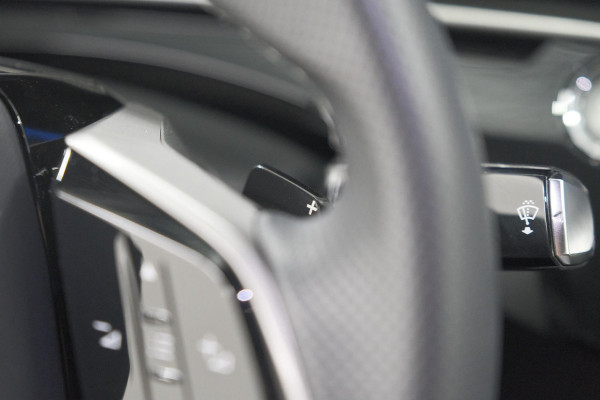 Peugeot 3008 1.2 Hybrid 136 GT | Elektrische Kofferklep | Camera | Adaptieve Cruise Control | Apple CarPlay