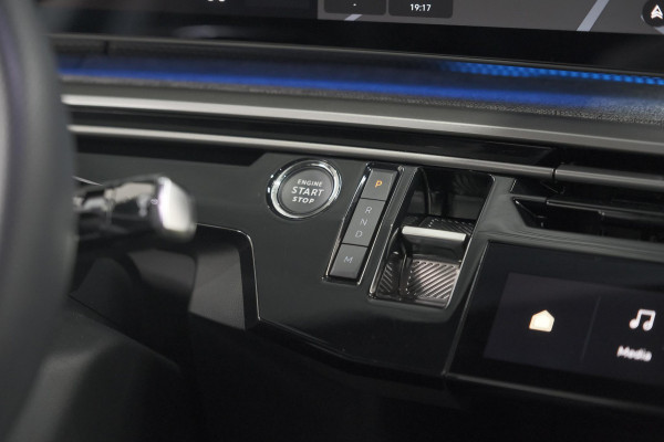 Peugeot 3008 1.2 Hybrid 136 GT | Elektrische Kofferklep | Camera | Adaptieve Cruise Control | Apple CarPlay