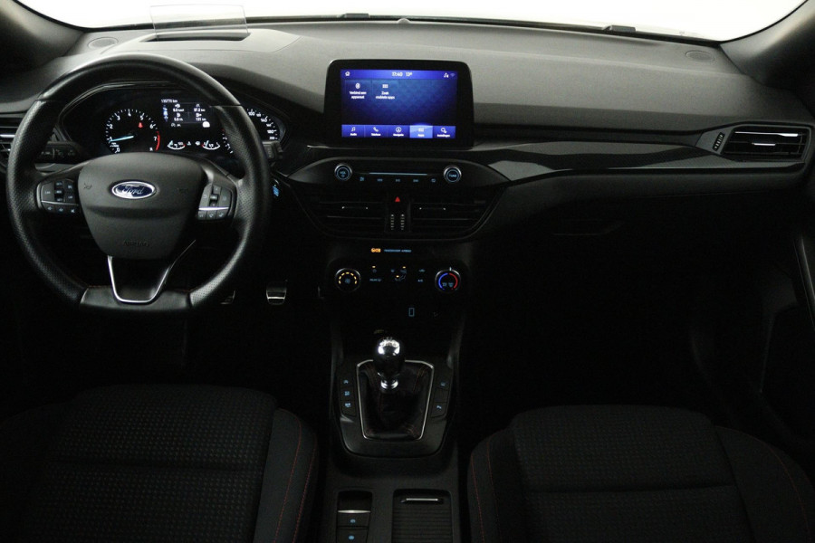 Ford Focus 1.0 EcoBoost Titanium Business (CAMERA, NAVIGATIE, CRUISE CONTROL, PARKEERSENSOREN)