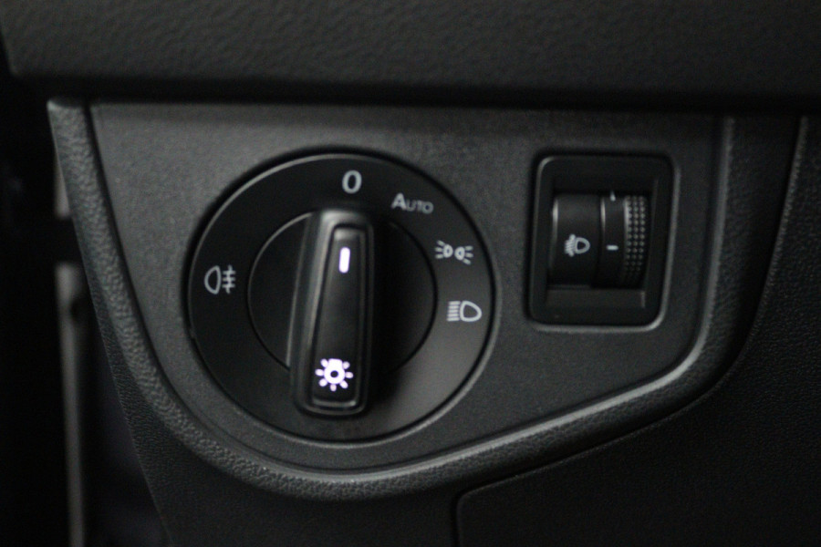 Volkswagen Polo 1.0 TSI Life (CRUISE CONTROL ADAPTIEF, NAVIGATIE, CARPLAY, PARKEERSENSOREN)