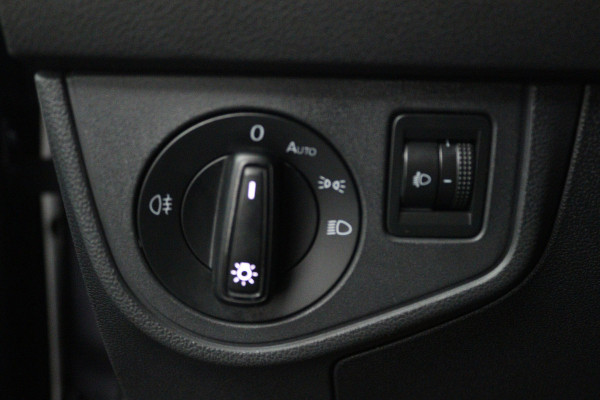 Volkswagen Polo 1.0 TSI Life (CRUISE CONTROL ADAPTIEF, NAVIGATIE, CARPLAY, PARKEERSENSOREN)