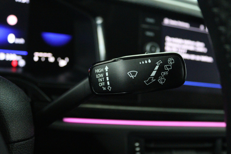 Volkswagen Polo 1.0 TSI Life (CRUISE CONTROL ADAPTIEF, NAVIGATIE, CARPLAY, PARKEERSENSOREN)