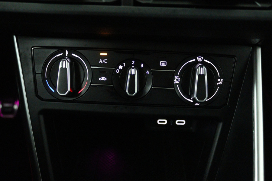 Volkswagen Polo 1.0 TSI Life (CRUISE CONTROL ADAPTIEF, NAVIGATIE, CARPLAY, PARKEERSENSOREN)