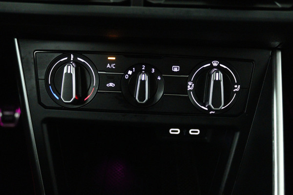 Volkswagen Polo 1.0 TSI Life (CRUISE CONTROL ADAPTIEF, NAVIGATIE, CARPLAY, PARKEERSENSOREN)