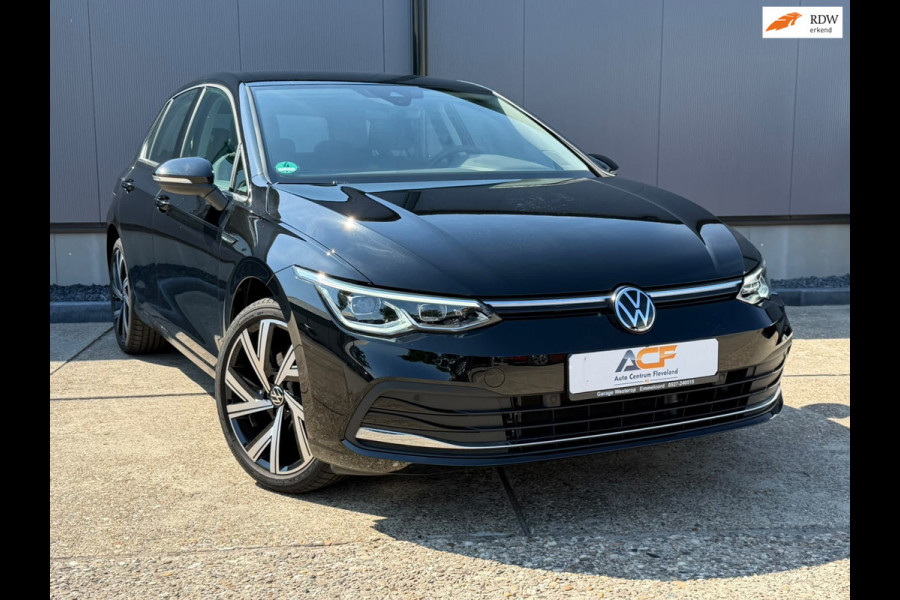 Volkswagen Golf 1.5 TSI STYLE 150PK Business Carplay /massage enz 1e eig