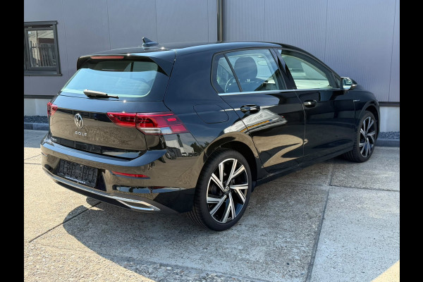 Volkswagen Golf 1.5 TSI STYLE 150PK Business Carplay /massage enz 1e eig