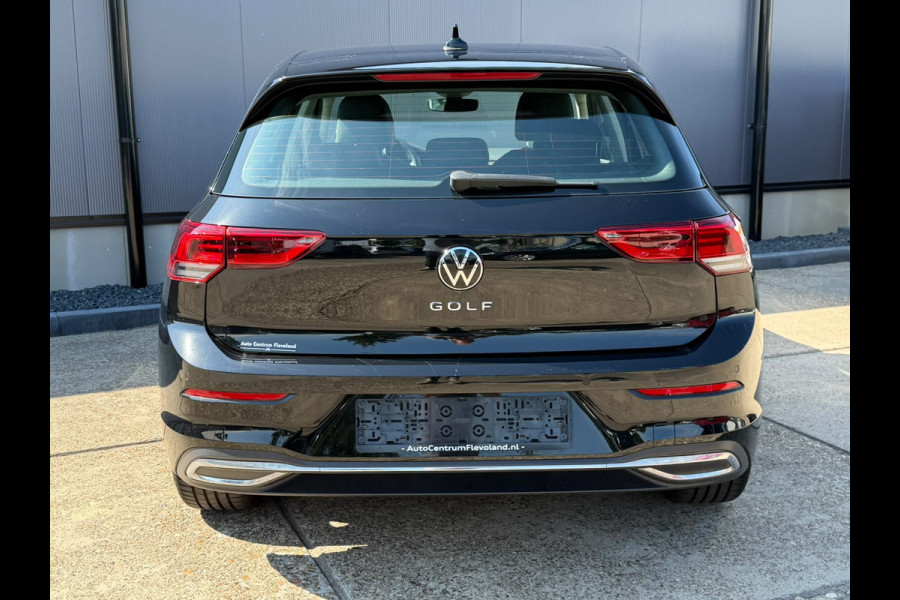 Volkswagen Golf 1.5 TSI STYLE 150PK Business Carplay /massage enz 1e eig