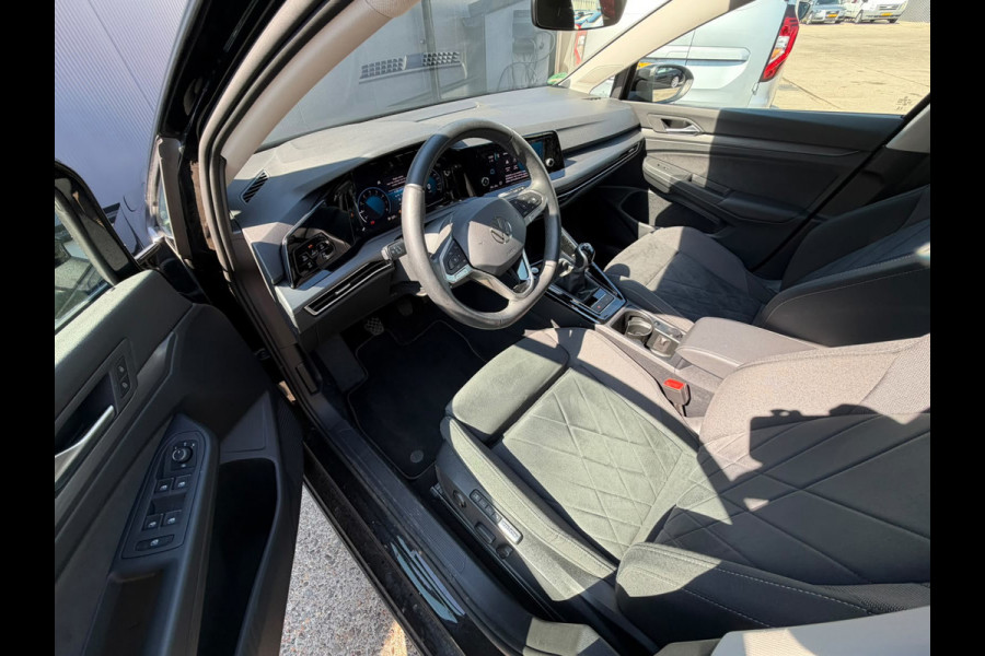 Volkswagen Golf 1.5 TSI STYLE 150PK Business Carplay /massage enz 1e eig