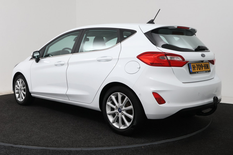 Ford Fiesta 1.0 EcoBoost Titanium (STOEL/STUUR VERWARMING, CAMERA, TREKHAAK, CRUISE ADAPTIEF)
