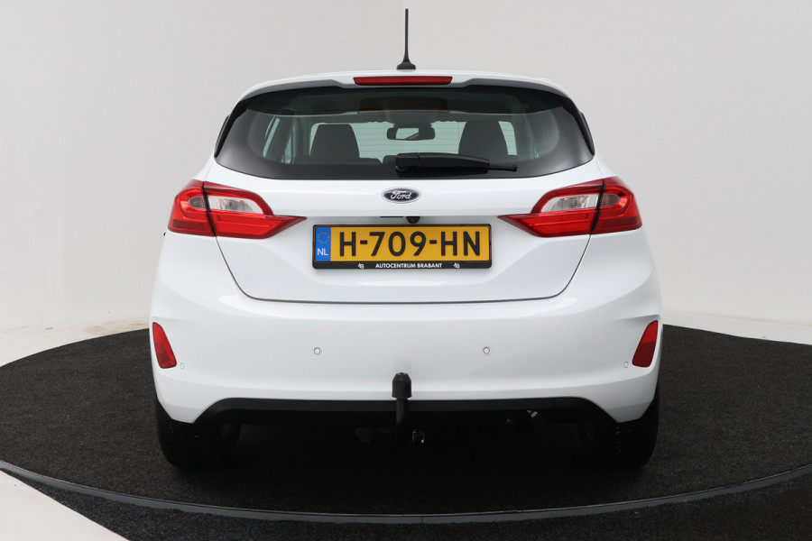 Ford Fiesta 1.0 EcoBoost Titanium (STOEL/STUUR VERWARMING, CAMERA, TREKHAAK, CRUISE ADAPTIEF)