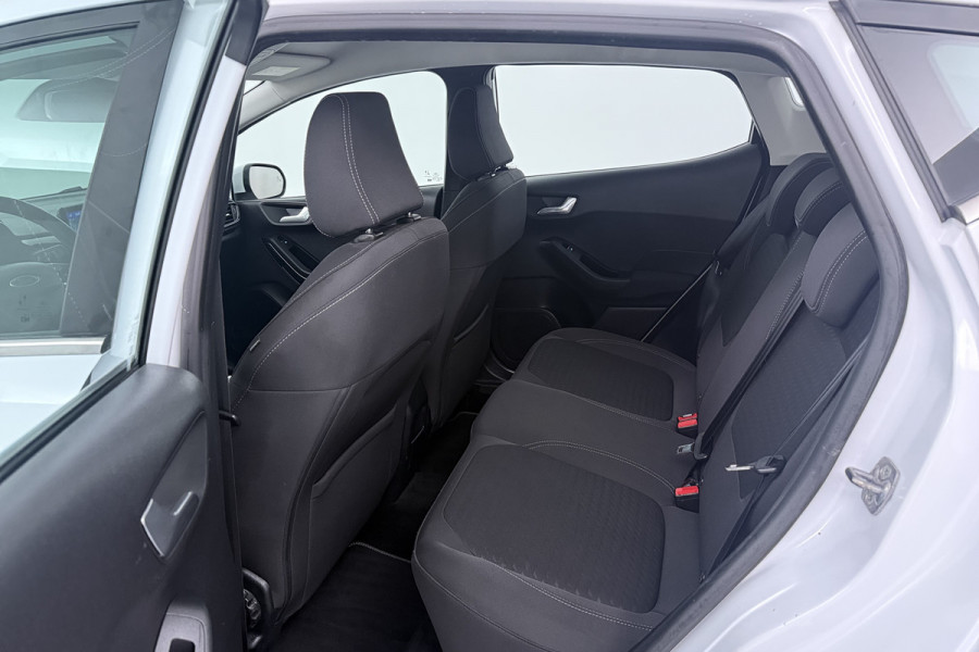 Ford Fiesta 1.0 EcoBoost Titanium (STOEL/STUUR VERWARMING, CAMERA, TREKHAAK, CRUISE ADAPTIEF)