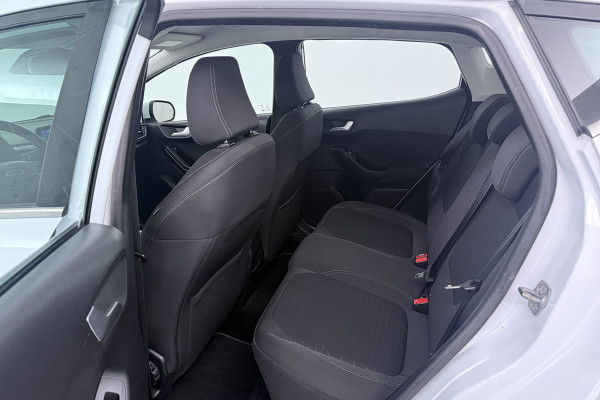 Ford Fiesta 1.0 EcoBoost Titanium (STOEL/STUUR VERWARMING, CAMERA, TREKHAAK, CRUISE ADAPTIEF)