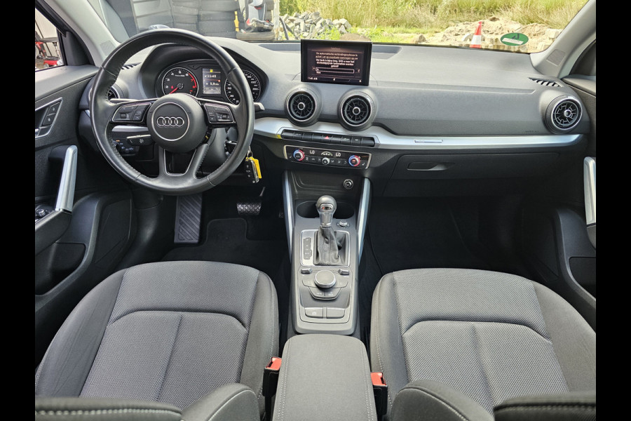 Audi Q2 1.0 TFSI Sport Pro Line S | Automaat | LED | Trekhaak | Stoelverwarming | PDC | Cruise | LMV 18" | Navi |