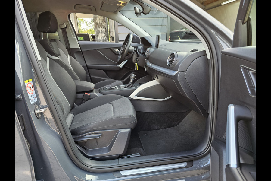 Audi Q2 1.0 TFSI Sport Pro Line S | Automaat | LED | Trekhaak | Stoelverwarming | PDC | Cruise | LMV 18" | Navi |