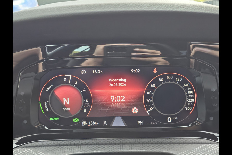 Volkswagen Golf 1.4 eHybrid GTE | LED | ACC | Sporstoelen | Virtual | Navi | App-connect | All-seasons |