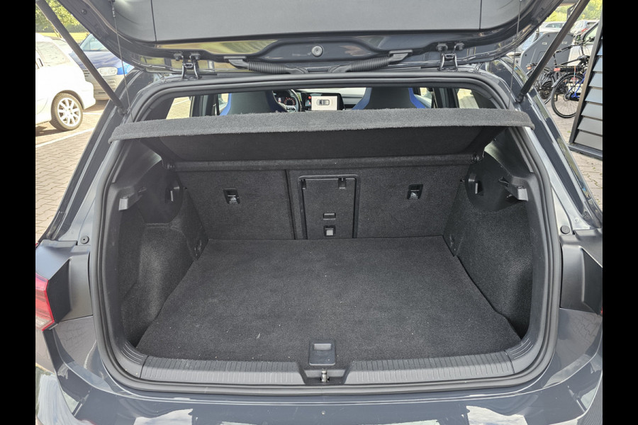 Volkswagen Golf 1.4 eHybrid GTE | LED | ACC | Sporstoelen | Virtual | Navi | App-connect | All-seasons |