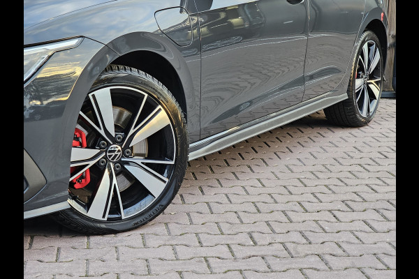 Volkswagen Golf 1.4 eHybrid GTE | LED | ACC | Sporstoelen | Virtual | Navi | App-connect | All-seasons |