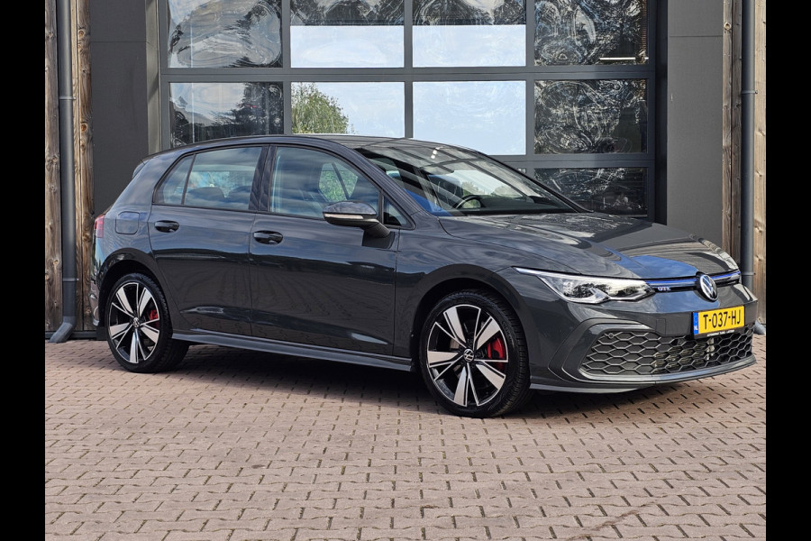 Volkswagen Golf 1.4 eHybrid GTE | LED | ACC | Sporstoelen | Virtual | Navi | App-connect | All-seasons |