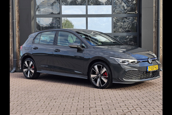 Volkswagen Golf 1.4 eHybrid GTE | LED | ACC | Sporstoelen | Virtual | Navi | App-connect | All-seasons |
