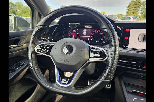 Volkswagen Golf 1.4 eHybrid GTE | LED | ACC | Sporstoelen | Virtual | Navi | App-connect | All-seasons |