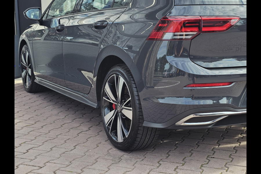 Volkswagen Golf 1.4 eHybrid GTE | LED | ACC | Sporstoelen | Virtual | Navi | App-connect | All-seasons |