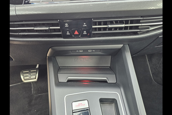 Volkswagen Golf 1.4 eHybrid GTE | LED | ACC | Sporstoelen | Virtual | Navi | App-connect | All-seasons |