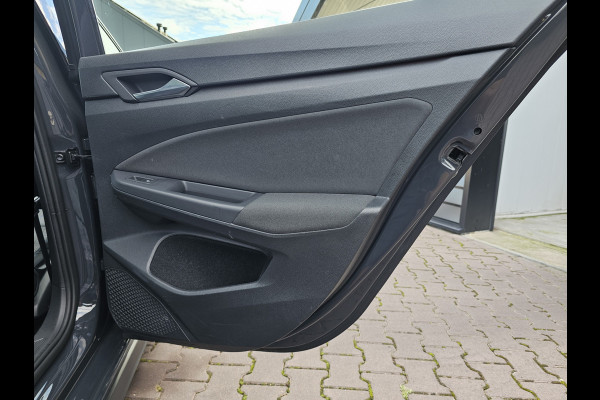 Volkswagen Golf 1.4 eHybrid GTE | LED | ACC | Sporstoelen | Virtual | Navi | App-connect | All-seasons |