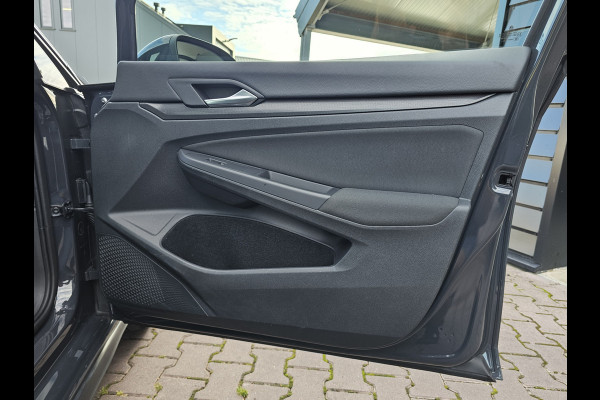 Volkswagen Golf 1.4 eHybrid GTE | LED | ACC | Sporstoelen | Virtual | Navi | App-connect | All-seasons |