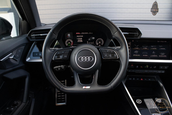 Audi A3 Sportback 45 TFSIe Sline Competition PANO MATRIX MAXTON KEYLESS
