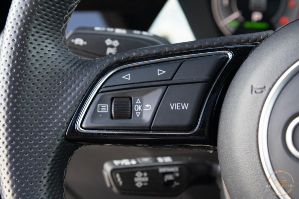 Audi A3 Sportback 45 TFSIe Sline Competition PANO MATRIX MAXTON KEYLESS