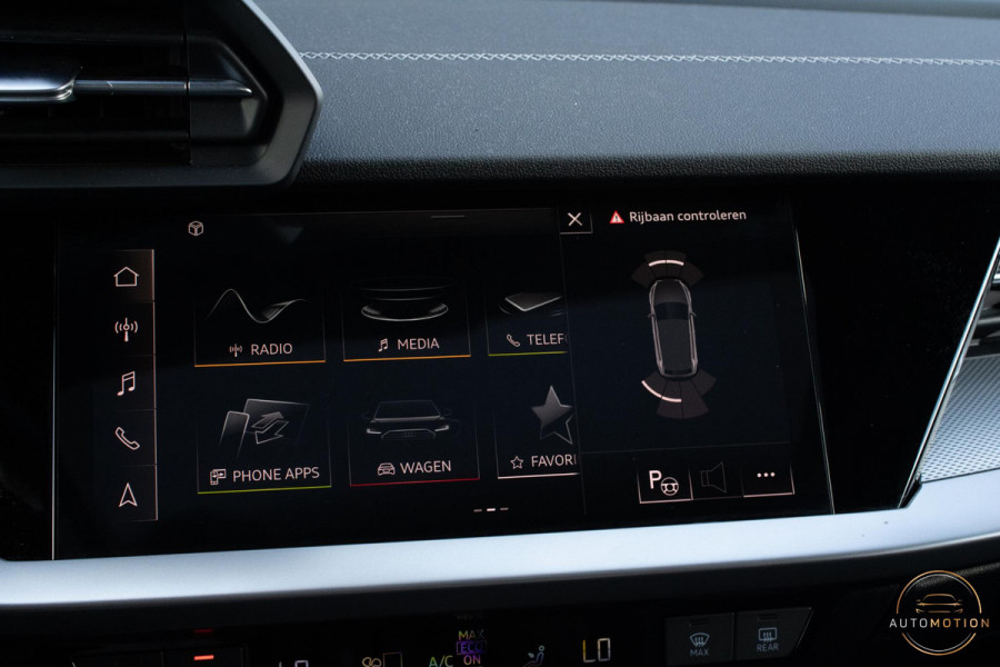 Audi A3 Sportback 45 TFSIe Sline Competition PANO MATRIX MAXTON KEYLESS
