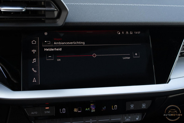 Audi A3 Sportback 45 TFSIe Sline Competition PANO MATRIX MAXTON KEYLESS