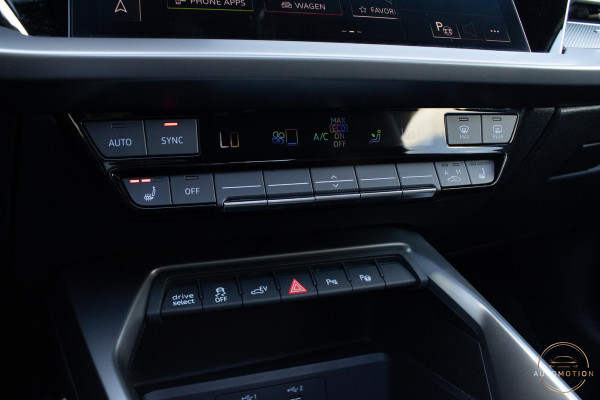 Audi A3 Sportback 45 TFSIe Sline Competition PANO MATRIX MAXTON KEYLESS