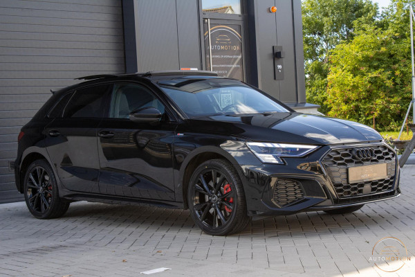 Audi A3 Sportback 45 TFSIe Sline Competition PANO MATRIX MAXTON KEYLESS