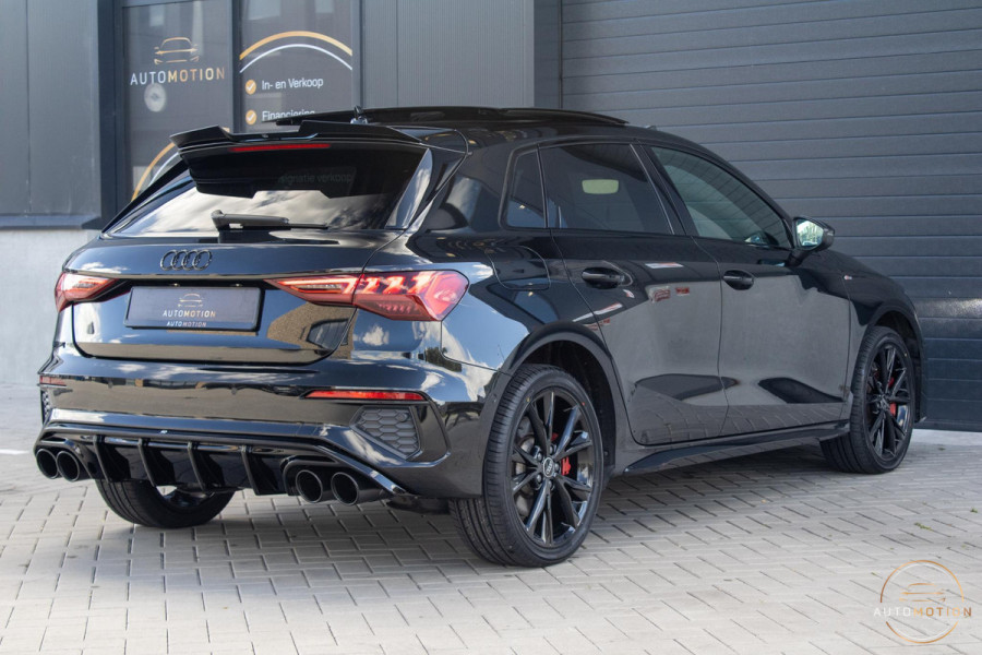 Audi A3 Sportback 45 TFSIe Sline Competition PANO MATRIX MAXTON KEYLESS