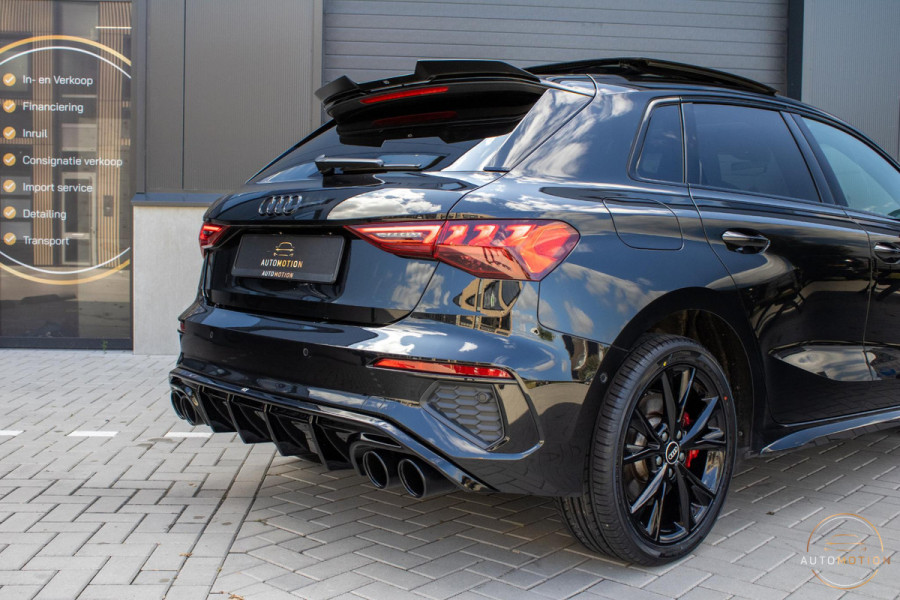 Audi A3 Sportback 45 TFSIe Sline Competition PANO MATRIX MAXTON KEYLESS