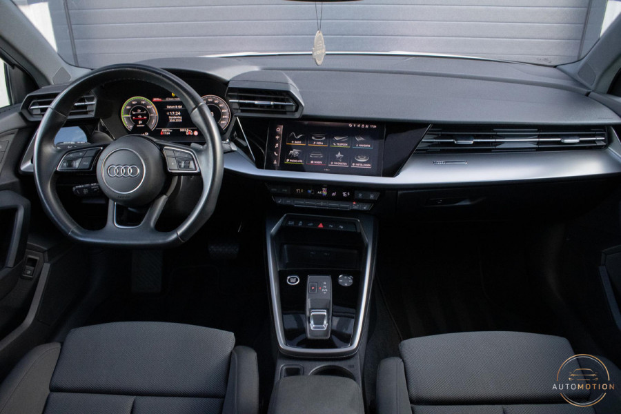 Audi A3 Sportback 40TFSIe Sline Pano Camera Maxton Keyless Stoelverwarming