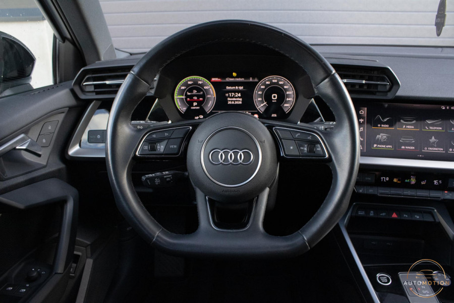 Audi A3 Sportback 40TFSIe Sline Pano Camera Maxton Keyless Stoelverwarming